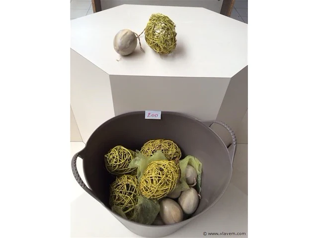 Decoratie met mand - afbeelding 1 van  2