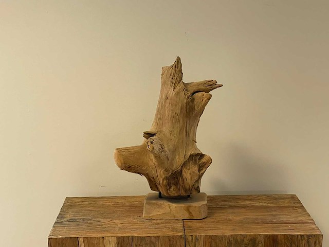 Decoratie op sokkel in teak h50cm - afbeelding 2 van  2