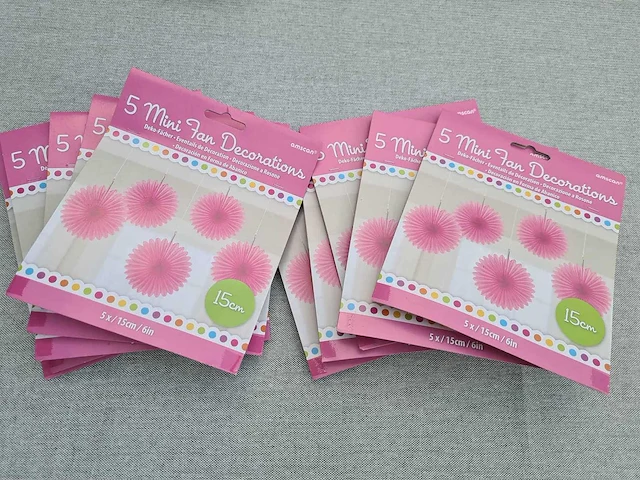 Decoratie roze papieren waaiers - afbeelding 1 van  2