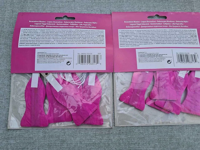 Decoratie roze papieren waaiers - afbeelding 2 van  2