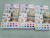 Decoratie roze pompons - afbeelding 1 van  2