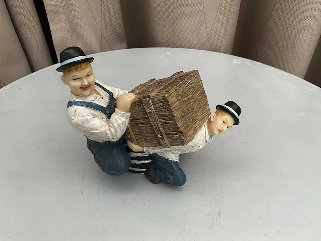 Decoratief beeld laurel & hardy - afbeelding 1 van  3