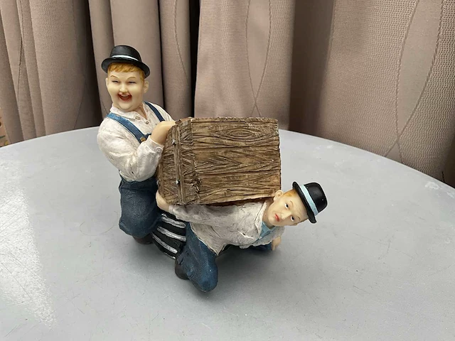 Decoratief beeld laurel & hardy - afbeelding 3 van  3
