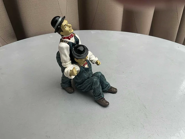 Decoratief beeld laurel & hardy - afbeelding 3 van  4