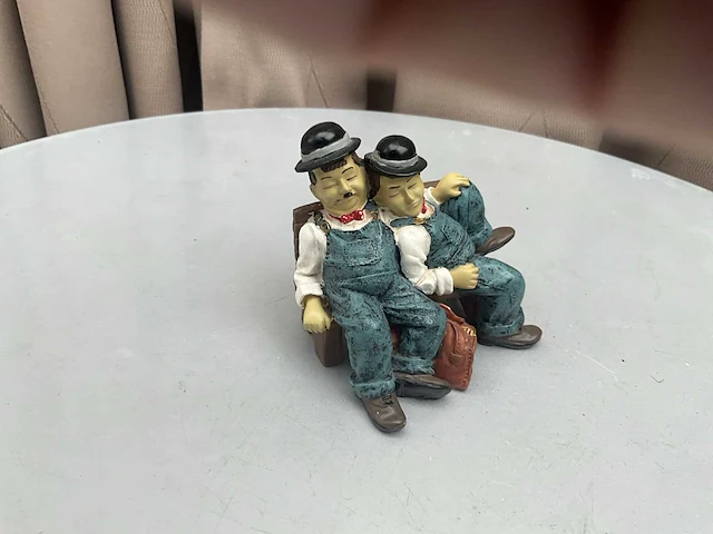 Decoratief beeld laurel & hardy - afbeelding 2 van  4