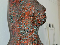 Decoratief mozaïekbeeld van een vrouwelijk torso (verlicht) - afbeelding 1 van  5