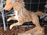 Decoratief voorwerp voorstellende wolf, teak uitv