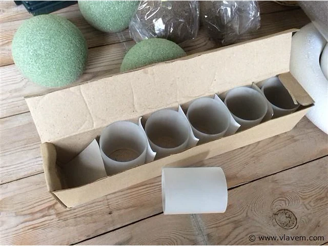Decoratiemateriaal allerlei - afbeelding 2 van  3