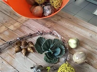 Decoratiemateriaal + mand - afbeelding 2 van  3