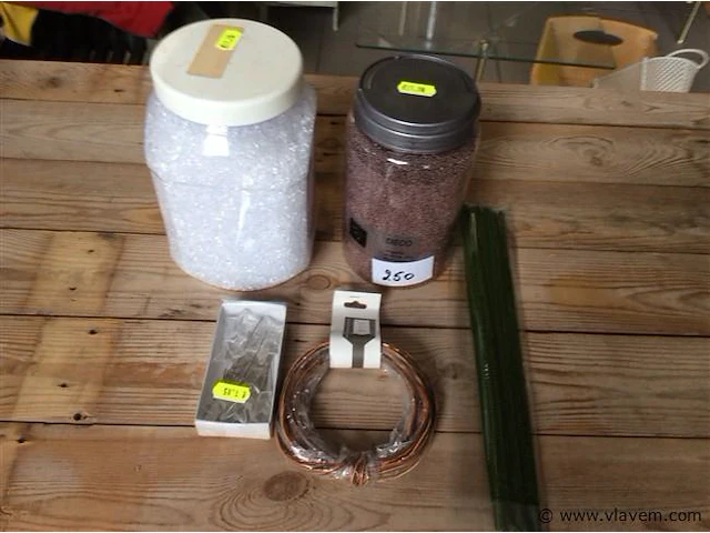 Decoratiemateriaal - afbeelding 1 van  2