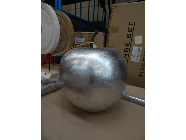 Decoratieve appel zilver dia 25 x h29cm - afbeelding 1 van  2