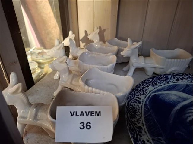 Decoratieve beeldjes - afbeelding 1 van  1