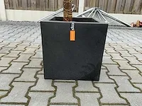 Decoratieve boom in design bloempot - afbeelding 4 van  4