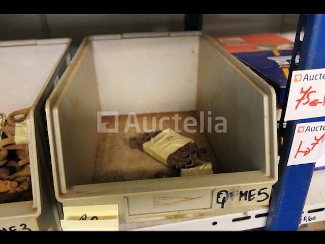 Decoratieve hardware; handgrepen en laarzen, sloten van ijzer en messing, diversen - afbeelding 6 van  22