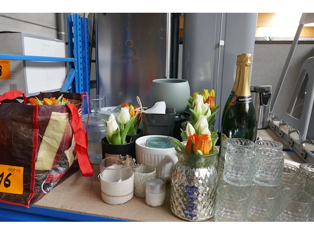 Decoratieve items - afbeelding 1 van  3