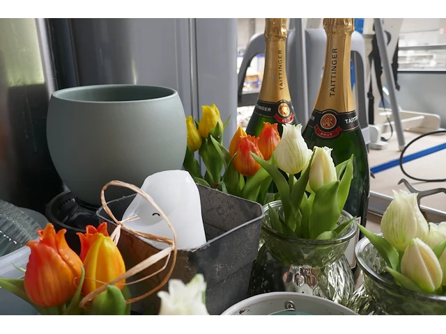 Decoratieve items - afbeelding 2 van  3