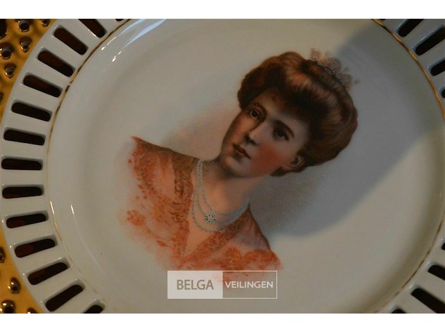 Decoratieve porseleinen borden - afbeelding 2 van  4