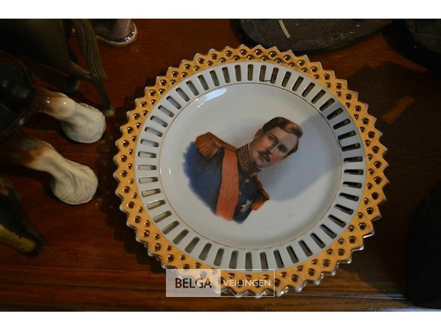 Decoratieve porseleinen borden - afbeelding 3 van  4