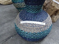 Decoratieve rieten vaas - afbeelding 1 van  1