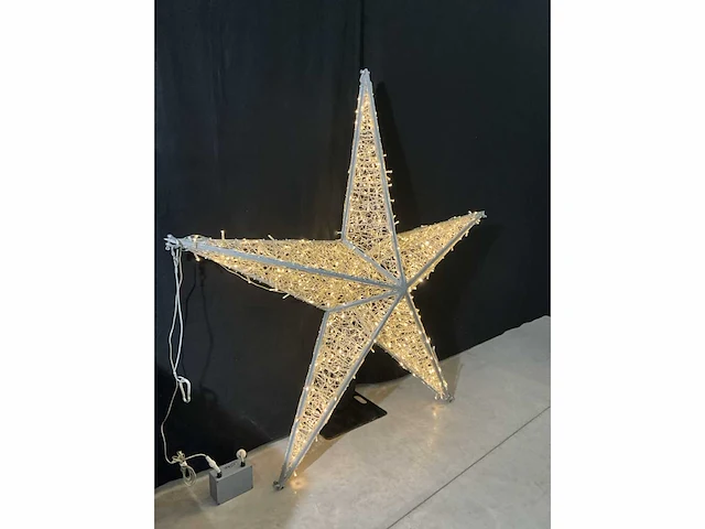 Decoratieve ster met led-verlichting - afbeelding 2 van  5
