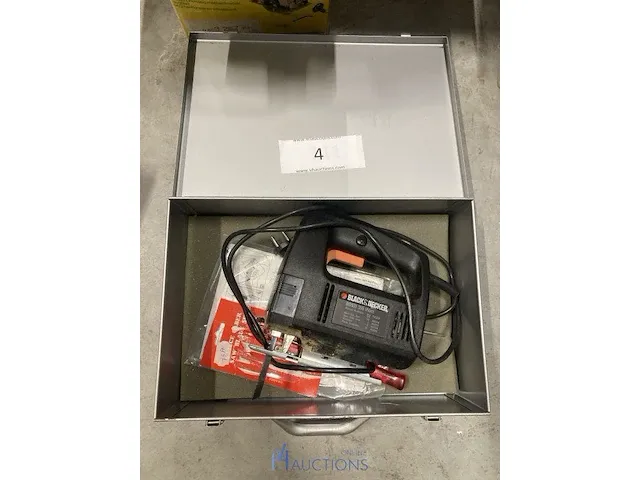 Decoupeerzaag black & decker - afbeelding 2 van  6