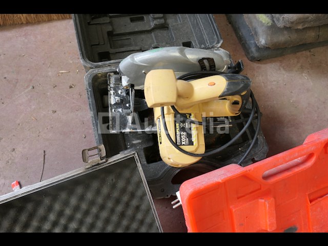 Decoupeerzaag, hakhamer, draagbare cirkelzaag - afbeelding 5 van  5