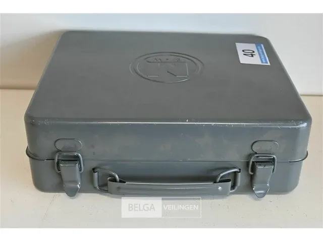 Decoupeerzaag makita type 4300ba - afbeelding 3 van  5