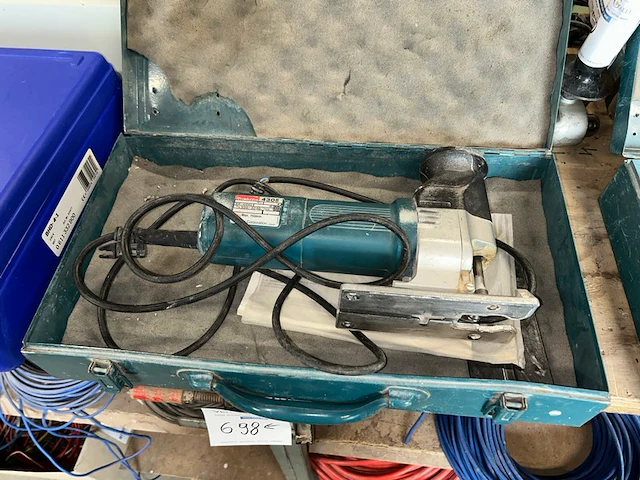 Decoupeerzaag makita - afbeelding 1 van  3