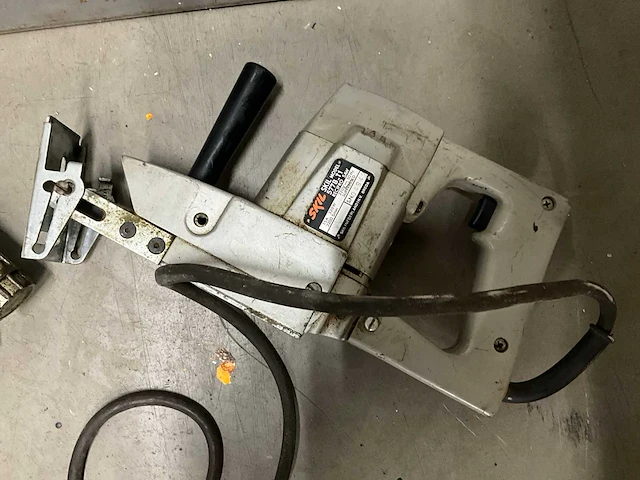 Decoupeerzaag + snijmachine metaal - afbeelding 4 van  9