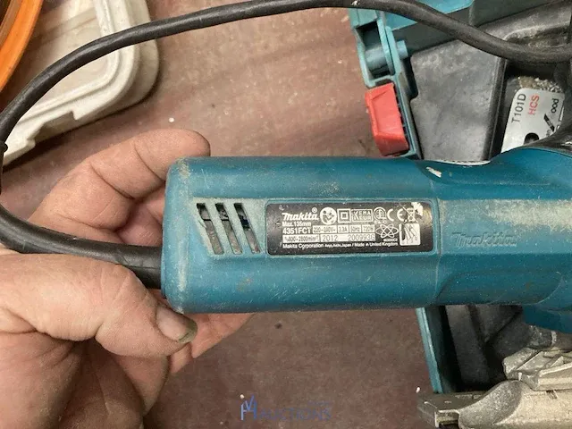Decoupeerzaagmachine makita - afbeelding 2 van  2