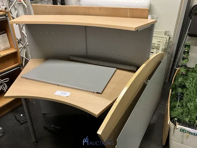 Deel van houten bureau - afbeelding 3 van  3