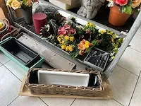 Deense kar met bloempotten -vazen -zijde bloemen +kleine bloempotjes - afbeelding 6 van  10