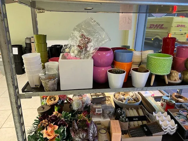 Deense kar met bloempotten -vazen -zijde bloemen +kleine bloempotjes - afbeelding 10 van  10