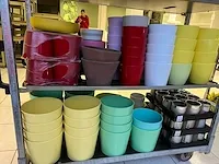 Deense kar met bloempotten -vazen - afbeelding 7 van  8