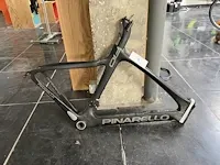 Defect fietskader pinarello - afbeelding 2 van  6