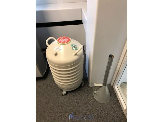 Defecte cryo cabine novotech - afbeelding 5 van  10
