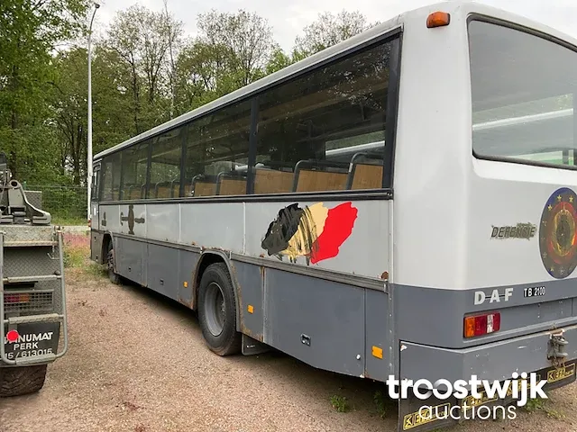 Defensie personenbus - afbeelding 8 van  12