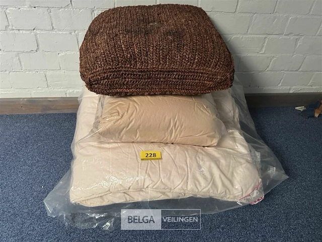 Dekbedden (2x) en kussen (1x) - afbeelding 1 van  2