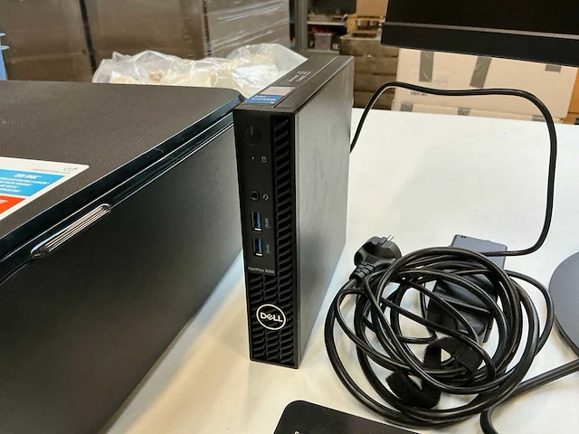 Dell d15u002 desktop - afbeelding 2 van  7