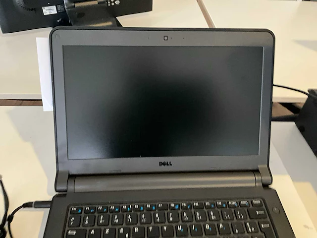 Dell latitude 3340 laptop - afbeelding 3 van  6