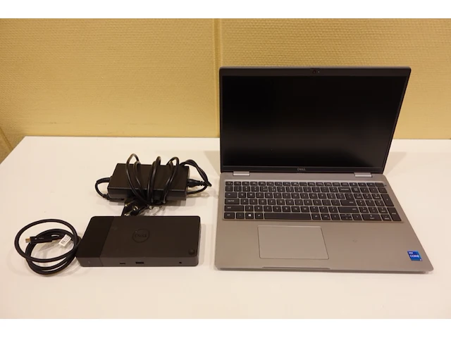 Dell latitude 5520 laptop - afbeelding 2 van  6