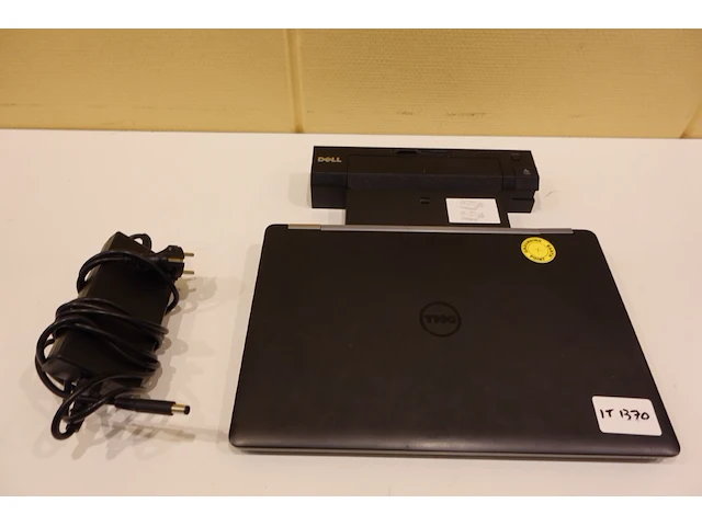 Dell latitude 5570 laptop - afbeelding 1 van  6