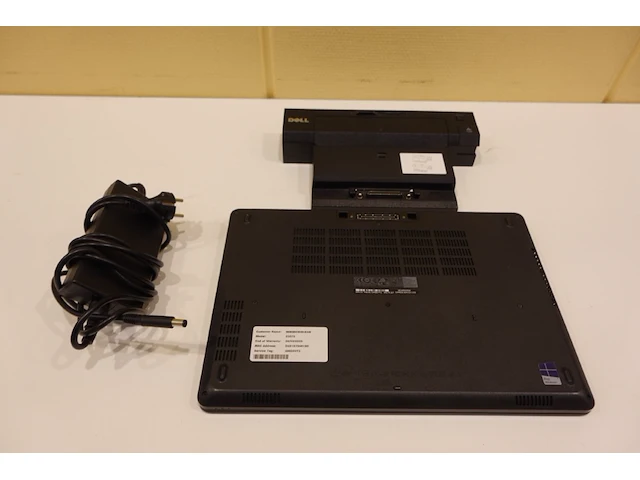 Dell latitude 5570 laptop - afbeelding 3 van  6