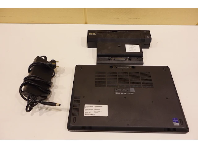 Dell latitude 5570 laptop - afbeelding 3 van  6