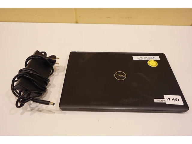 Dell latitude 5590 laptop - afbeelding 1 van  4