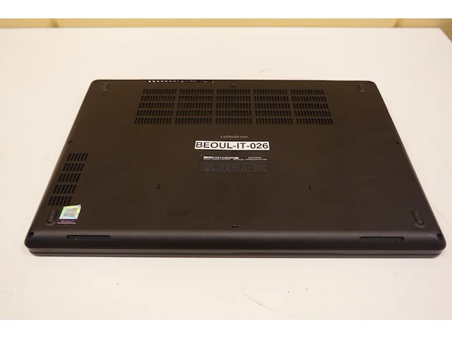 Dell latitude 5590 laptop - afbeelding 5 van  5