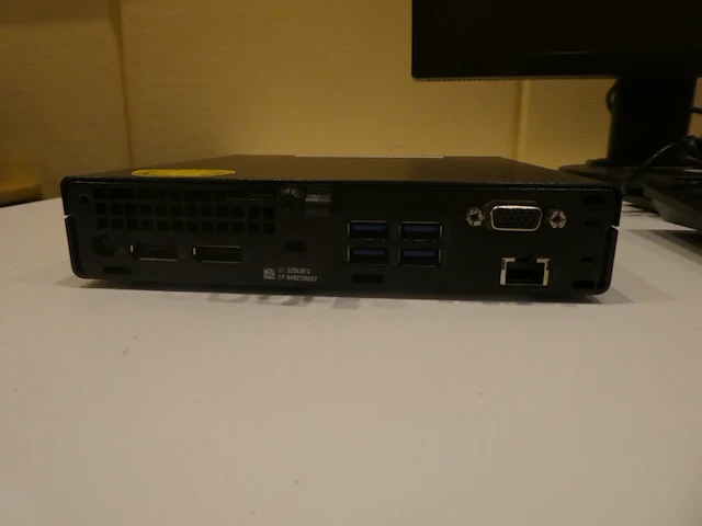 Dell optiplex 7080 mff + nec 22" monitor + muis/toetsenbord - afbeelding 3 van  4