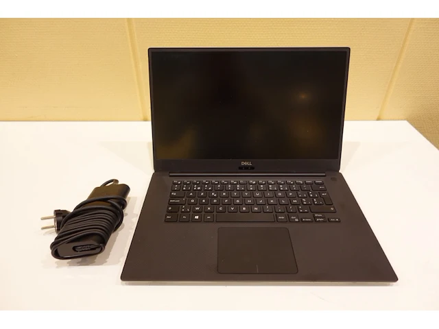 Dell precision 5540 laptop - afbeelding 2 van  6