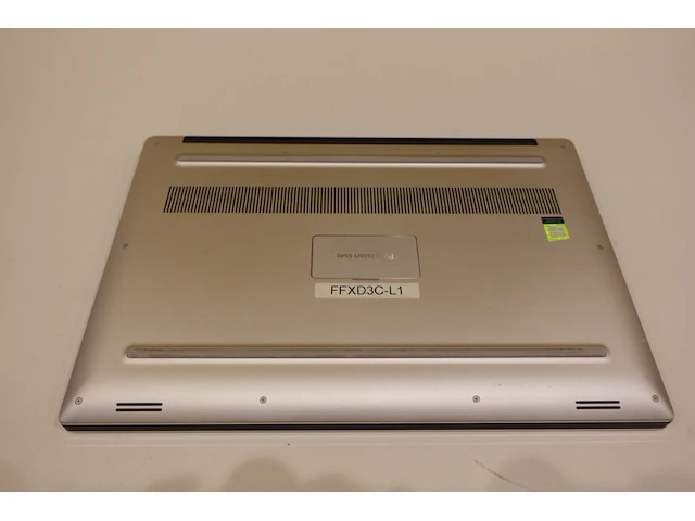 Dell precision 5540 laptop - afbeelding 5 van  5