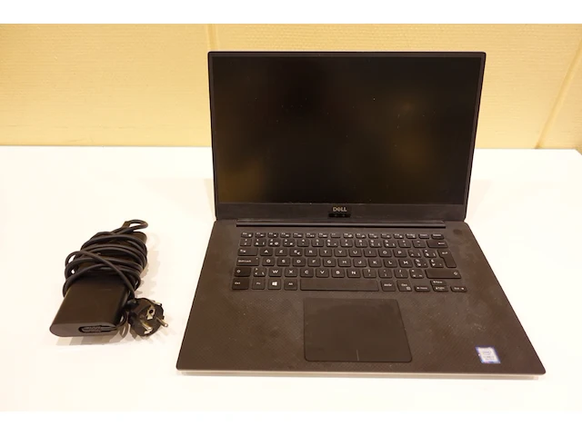 Dell precision 5540 laptop - afbeelding 2 van  5